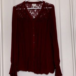 Super cute dark red top